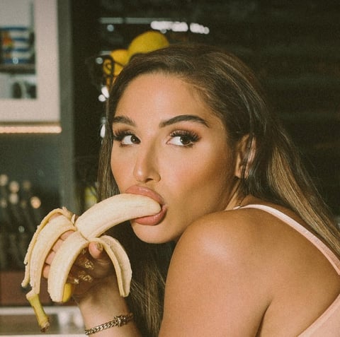 sleekcams.com abelladanger profile on OnlyFans in big-ass category