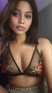 sleekcams.com aneesarai profile on OnlyFans in india category