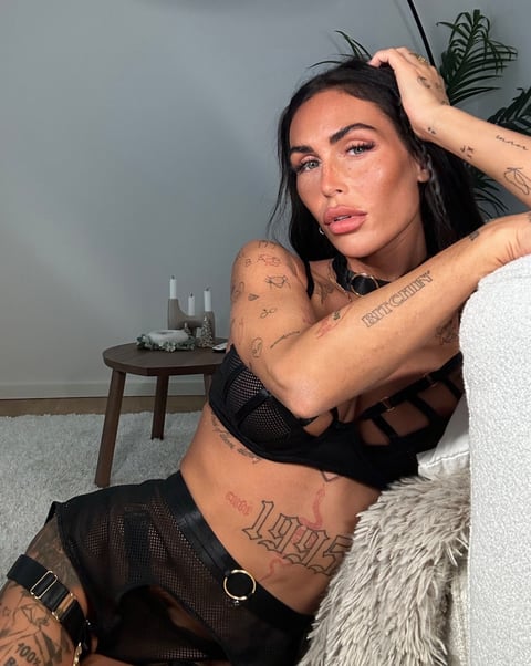 sleekcams.com annaseneca profile on OnlyFans in denmark category