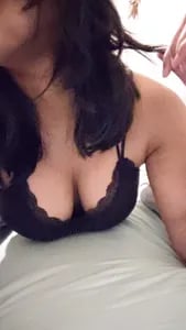 sleekcams.com brownindiangirl profile on OnlyFans in india category