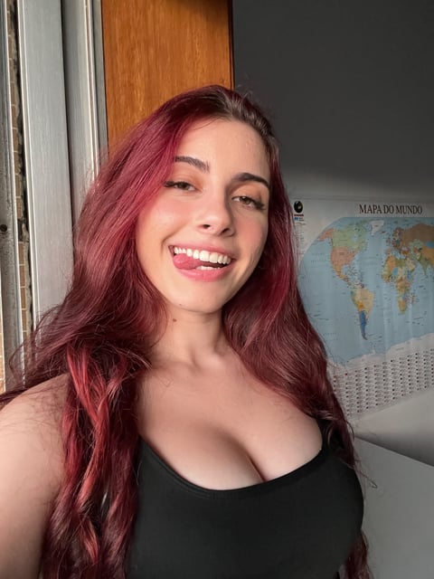 sleekcams.com catarinapaolinoo profile on OnlyFans in portugal category