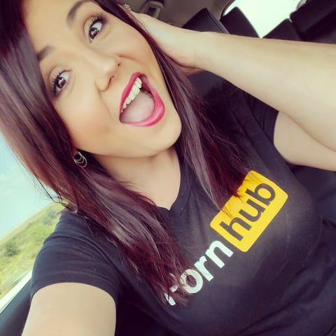 sleekcams.com coywilder profile on OnlyFans in cuckold category