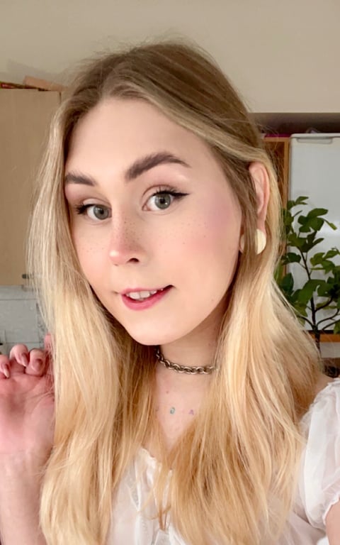sleekcams.com evaellary profile on OnlyFans in estonia category