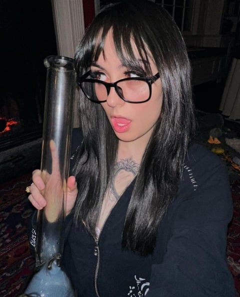 sleekcams.com francesrae profile on OnlyFans in france category