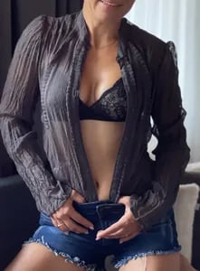sleekcams.com freeswissladyschweiz profile on OnlyFans in switzerland category
