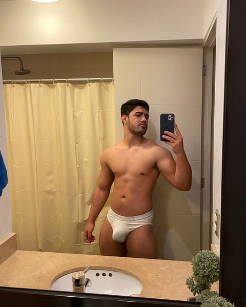 sleekcams.com jahp1998 profile on OnlyFans in peru category