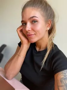 sleekcams.com juliawind profile on OnlyFans in sweden category