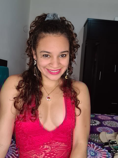 sleekcams.com karlasoto1 profile on OnlyFans in ecuador category