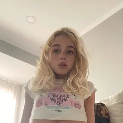 sleekcams.com kenziereena profile on OnlyFans in trans category