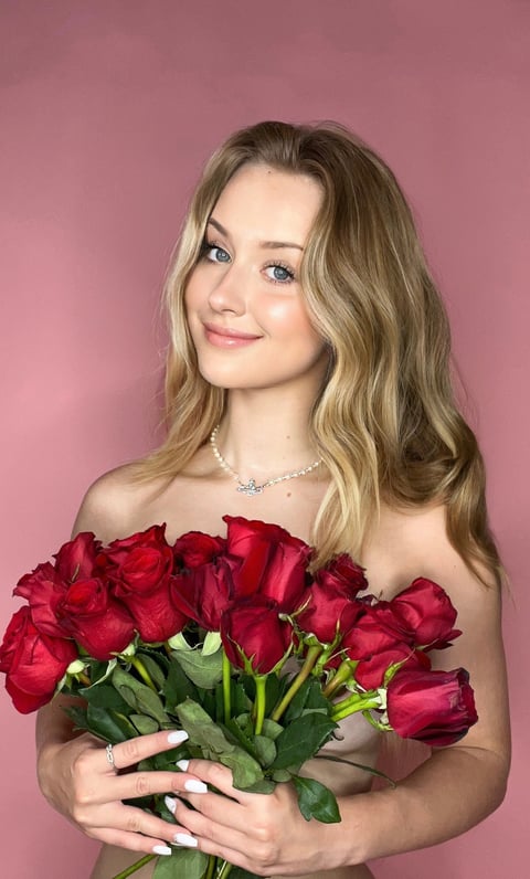 sleekcams.com littlepolishangelfree profile on OnlyFans in poland category
