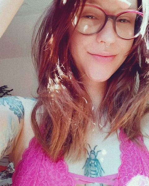 sleekcams.com loveflower profile on OnlyFans in lithuanian category