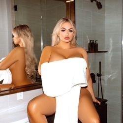 sleekcams.com mayadutch profile on OnlyFans in netherlands category