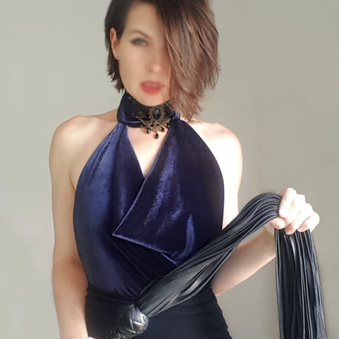 sleekcams.com mistresselena profile on OnlyFans in portugal category