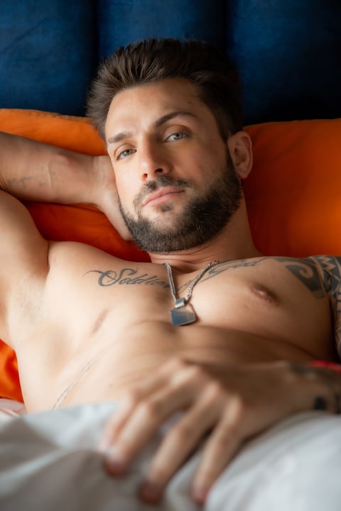 sleekcams.com nicolaporcella profile on OnlyFans in peru category