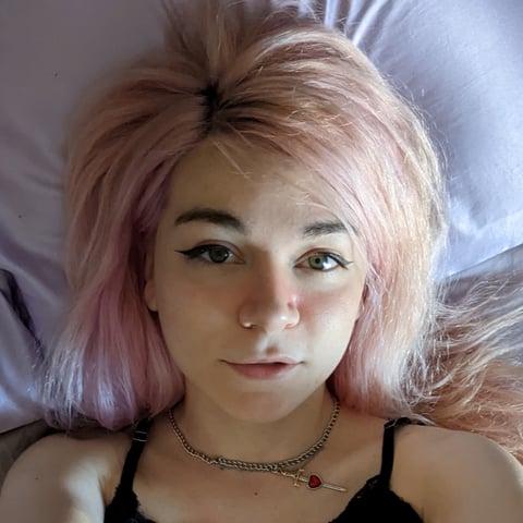 sleekcams.com oncloud_e profile on OnlyFans in trans category
