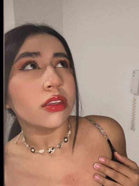 sleekcams.com ortiztania profile on OnlyFans in guatemala category