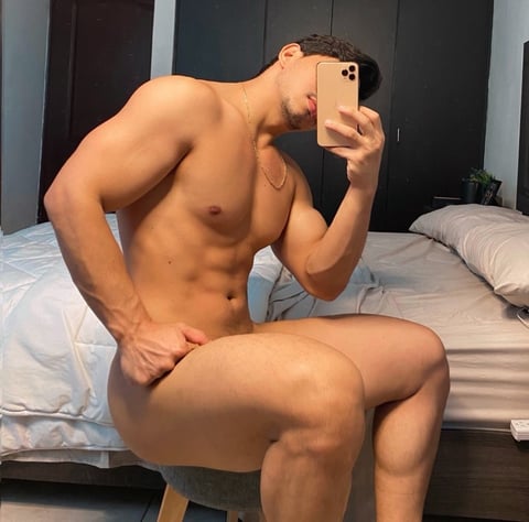 sleekcams.com renegonzalezz profile on OnlyFans in panama category