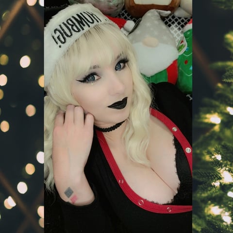 sleekcams.com starbitevamp profile on OnlyFans in goth category