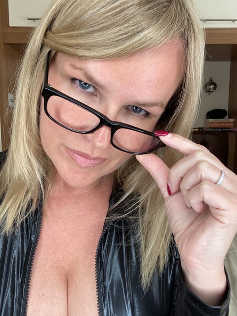 sleekcams.com summerrose69 profile on OnlyFans in swinger category
