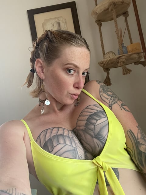 sleekcams.com thatgingermomo profile on OnlyFans in mistress category