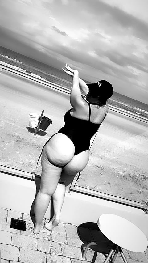 sleekcams.com thickitalianmami profile on OnlyFans in italy category