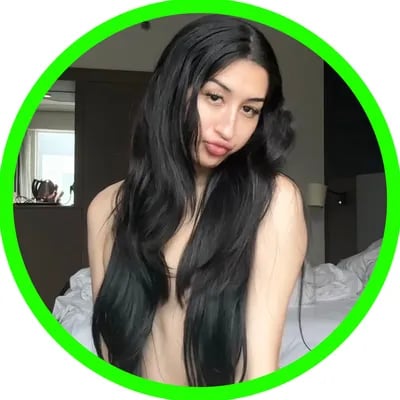 sleekcams.com tinypix profile on OnlyFans in trans category
