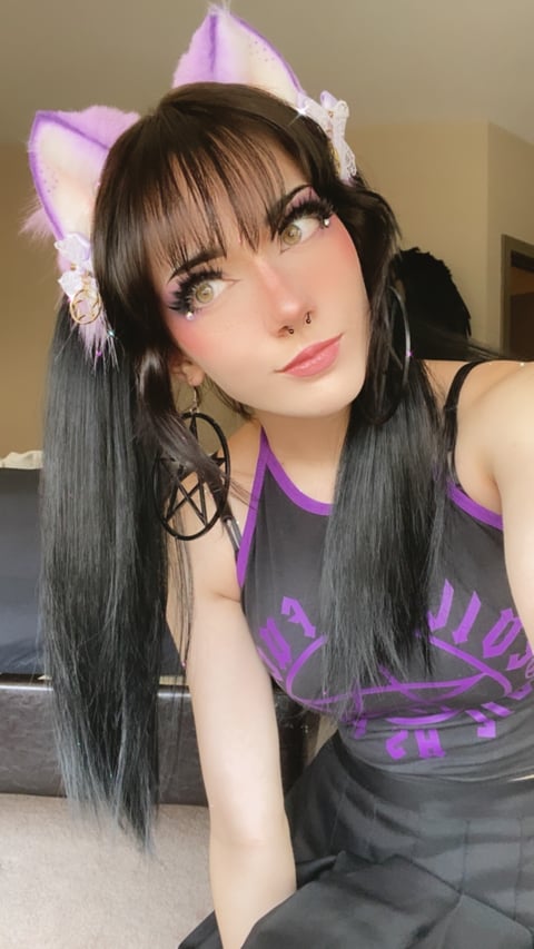 sleekcams.com witchkinks profile on OnlyFans in goth category