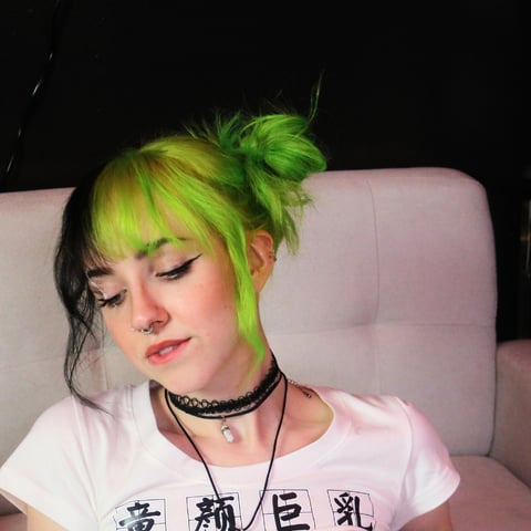 sleekcams.com wowspacekatz profile on OnlyFans in small-tiny-tits category
