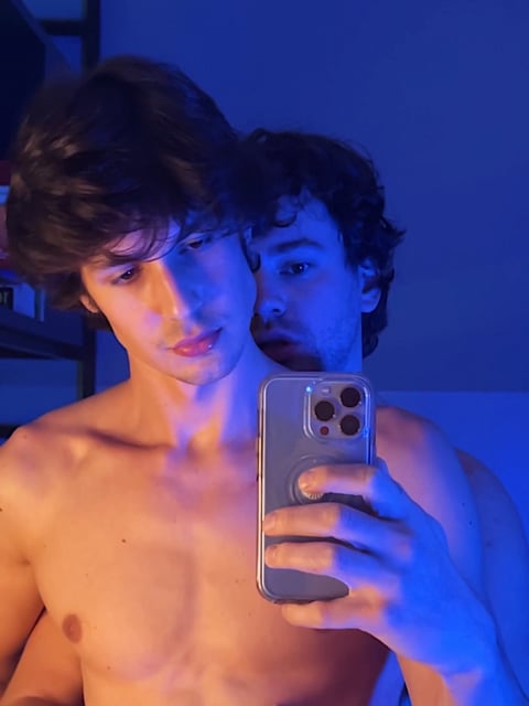 sleekcams.com xanderandjay profile on OnlyFans in scotland category