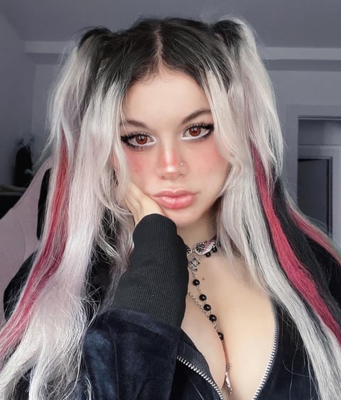 sleekcams.com xchemicalbridex profile on OnlyFans in goth category