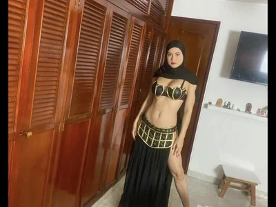 Azahara_23 webcam livesex profile