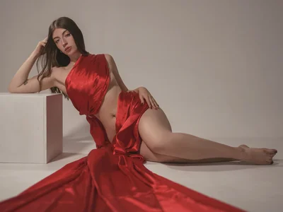 Mia_Heartt webcam livesex profile in blond-hair cams