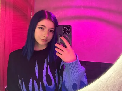 MinnieHines webcam livesex profile in pussy cams