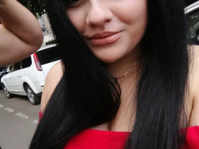 ReynaMuslim Arabic speaking webcam model