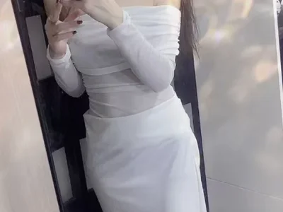 Yueyue-MM webcam livesex profile